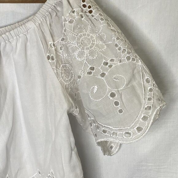 SMELL THE ROSES Blouse Cropped Embroidered Eyelet Off Shoulder Womens M White - Picture 9 of 9